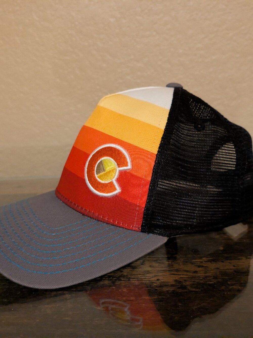 Colorado Retro Sunset Trucker Hat Mesh Snapback Ski Hiking Outdoor Cap - Unisex